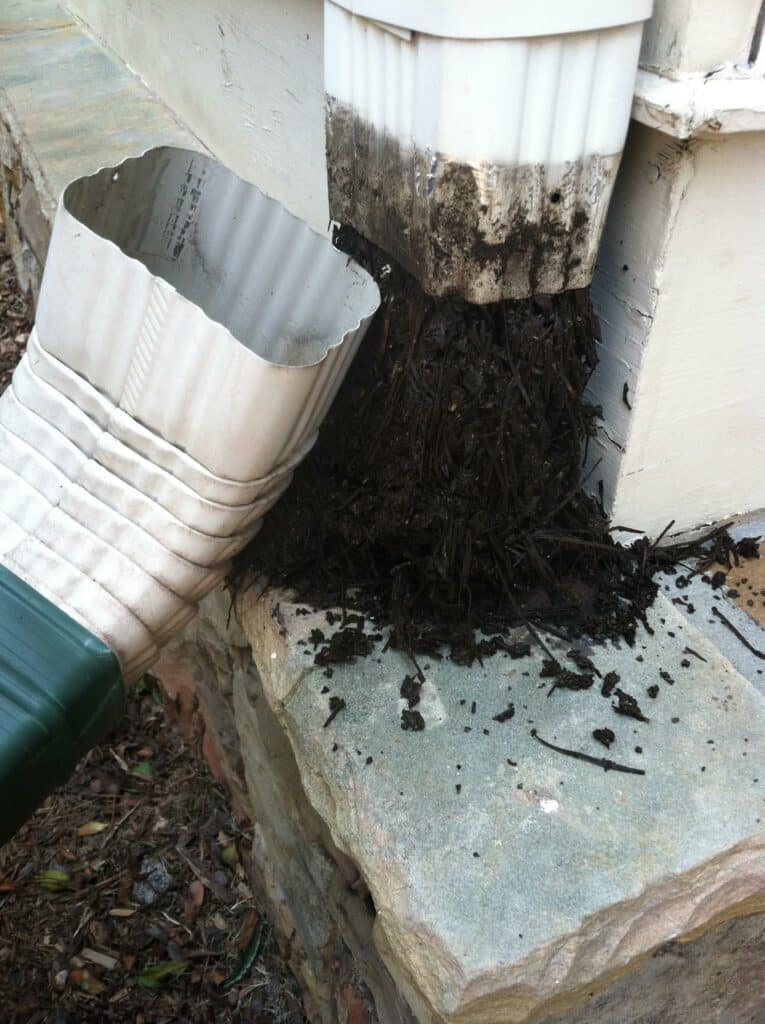 gutter-cleaning-service-3-1